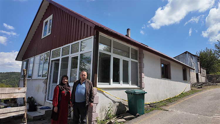 Düzce'de Tuhaftır ki! Ev 5 Günde 4 Kez Yandı: Kendiliğinden Yanıyor