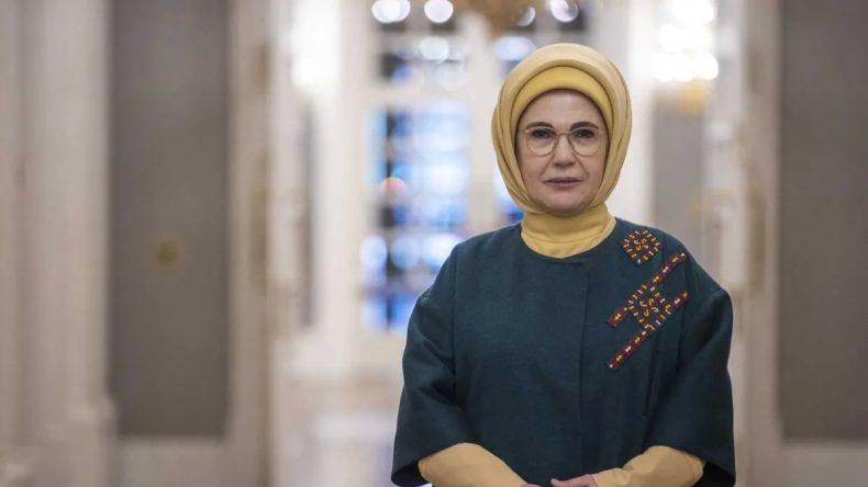 Emine Erdoğan'dan 'Marmara Denizi' Paylaşımı