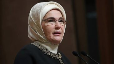 Emine Erdoğan'dan D&uuml;nya Emzirme Haftası Paylaşımı