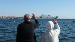 Emine Erdoğan&apos;dan İstanbul Boğaz&apos;ındaki Geçit Törenine Dair Açıklama: İstiklal Ruhunun Temsilcileri