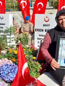Eren Bülbül Şehadetinin 8. Yılında Kabri Başında Anıldı