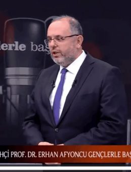 Erhan Afyoncu VAV TV'de Gençlerle Baş Başa Programında
