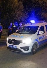 Erzurum'da Bı&ccedil;aklı Kavga: 1 &Ouml;l&uuml;, 2 Yaralı