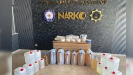 Esenyurt'ta Uyuşturucu Operasyonu: 207 Kg Metamfetamin Ele Geçirildi, 2 Şüpheli Yakalandı