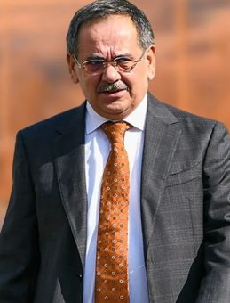 Eski Bakan Mustafa Demir Toprağa Verildi
