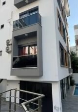 Ev Arkadaşını Sevgilisine K&uuml;f&uuml;r Ettiği İ&ccedil;in &Ouml;ld&uuml;rd&uuml;