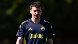 Fenerbahçe'nin Yeni Kaptanı Mert Hakan Yandaş!