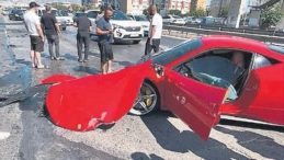 Ferrari’yi test sürüşünde parçaladı