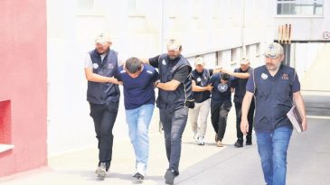 FET&Ouml; &Uuml;yesi Eski Erbaşlar Yakalandı