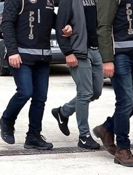 FETÖ'ye Yönelik Operasyonlarda 49 Şüpheli Yakalandı