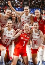 FİLENİN SULTANLARI 2025 D&Uuml;NYA ŞAMPİYONASI MA&Ccedil; PROGRAMI | T&uuml;rkiye – İspanya Voleybol Ma&ccedil;ı Hangi Tarihte?