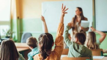 Finlandiya&rsquo;da Yapay Zeka Eğitime Entegre Edildi