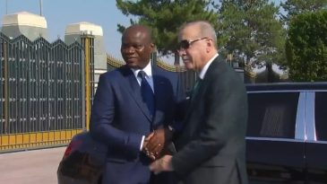 Gabon Cumhurbaşkanı Ankara'da: Başkan Erdoğan Resmi T&ouml;renle Ağırladı!