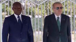 Gabon Cumhurbaşkanı Ankara'da | Erdoğan, Resmi Törenle Karşıladı