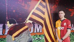 Galatasaray KAP'a Duyurdu! Yıldız Futbolcu Resmen Ayrıldı