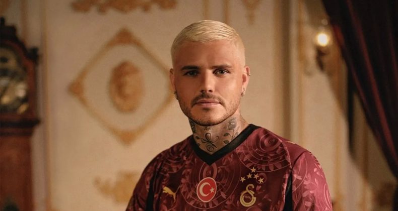 Galatasaray Yeni Formasını Tanıttı: 'Mekteb-i Sultani'