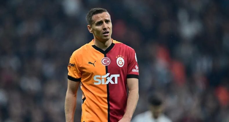 Galatasaray'ın Futbolcusu Frankowski Türkiye'yi Terk Etti!