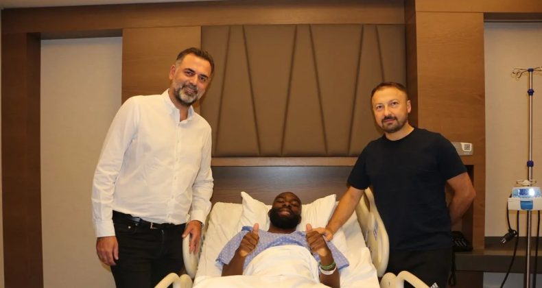 Gaziantep FK'den M'Bakata Açıklaması! Galatasaray Maçında Sakatlanmıştı…