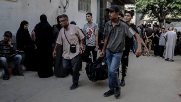 Gazze'de A&ccedil;lık ve Bombardıman Sarmalında: Son 24 Saatte 60 Kişi Hayatını Kaybetti