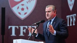 Gençlik ve Spor Bakanı Osman Aşkın Bak'tan Süper Lig Paylaşımı!