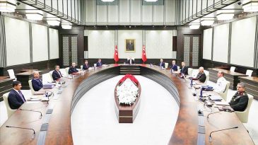 General Sayısı Artacak&hellip; YAŞ Toplanıyor