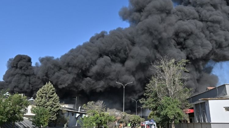 Geri Dönüşüm Fabrikasında Yangın Çıktı