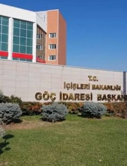 Göç İdaresi Başkanlığı'ndan Sahte Rapor İddialarına Cevap: Hiçbir Sahte İkamet İzni Verilmedi