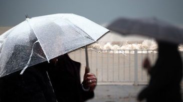 G&ouml;k G&uuml;r&uuml;lt&uuml;l&uuml; Sağanak Yağış ve Fırtına Geliyor! Meteoroloji Uyarısı: 4 G&uuml;n S&uuml;recek
