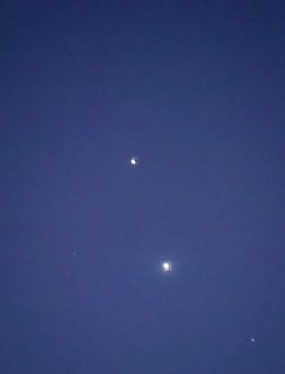 Gökyüzü Tutkunları Perseid Meteor Yağmuru İçin Zirvede Buluştu: Jüpiter ve Venüs Görsel Şölen Oluşturdu