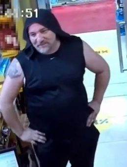 Gülerken Birden Yere Düştü: Hayatını Kaybetti!