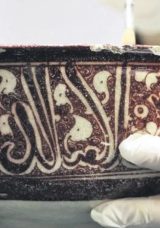 Harran&rsquo;da 900 Yıllık Seramik Kap Ortaya &Ccedil;ıkarıldı