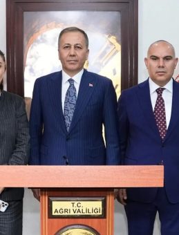 İçişleri Bakanı Ali Yerlikaya Ağrı'da Temaslarda Bulundu