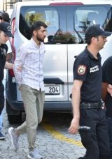 İki Kardeşten Birinin &Ouml;ld&uuml;ğ&uuml;, Diğerinin Ağır Yaralandığı Kavga Sonrası 5 Zanlı Tutuklandı