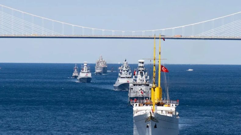 İletişim Başkanı Duran’dan İstanbul Boğazı’ndaki Geçit Törenine İlişkin Paylaşım