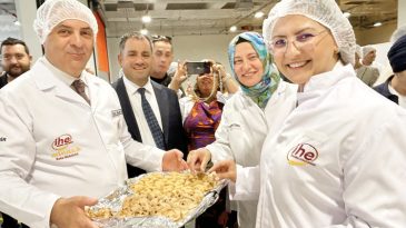 İstanbul Halk Ekmek Gl&uuml;tensiz Ekmek &Uuml;retim Tesisini Faaliyete Ge&ccedil;irdi