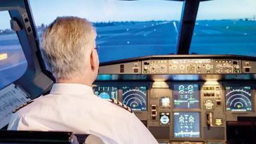 İstanbul-Manchester U&ccedil;ağı, İkinci Pilot Rahatsızlanınca K&ouml;ln'e Acil İniş Yaptı