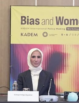 İstanbul'da "Ön Yargı ve Kadın" Çalıştayı Başladı