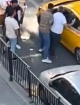 İstanbul'da Silahlı Trafik Kavgası: Taksi Şoförüne Saldırı!