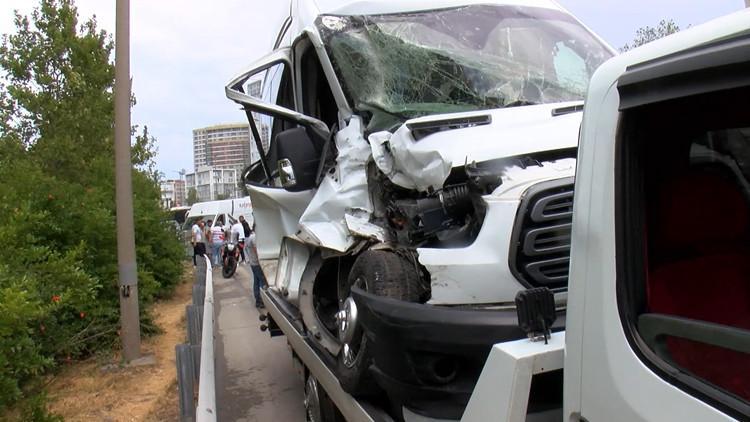 İstanbul'da Yağış Sonrası Zincirleme Trafik Kazası