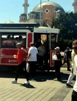 İstanbul’da Hafta Sonu Yağışlı Hava Bekleniyor