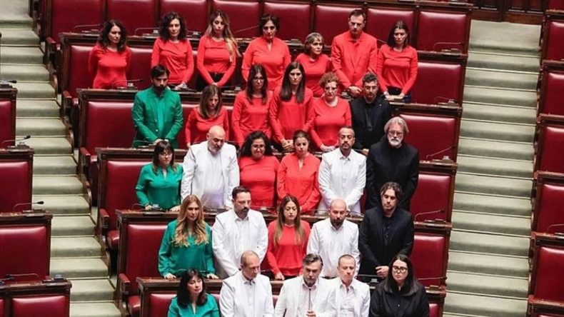 İtalya Parlamentosu’nda Filistin Protestosu