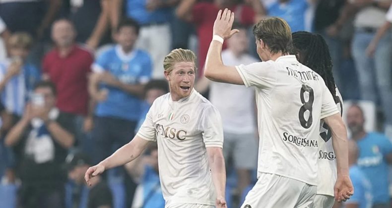 İtalya Serie A'nın Açılış Maçında Napoli, Sassuolo'yu Geçti