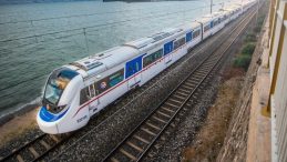 İZBAN'ın 90 dakikadan &ccedil;ıkarılmasına AK Parti Grup Başkanvekili Yıldız'dan sert tepki!