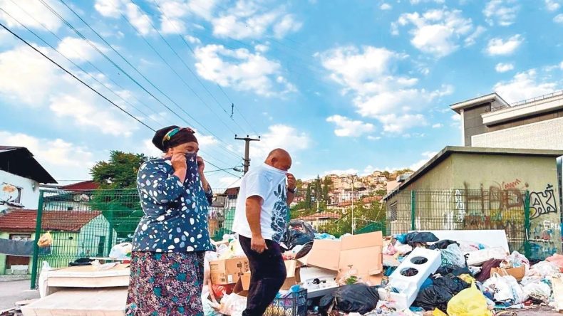 İzmir'den Sonra İzmit de Çöplüğe Dönüştü