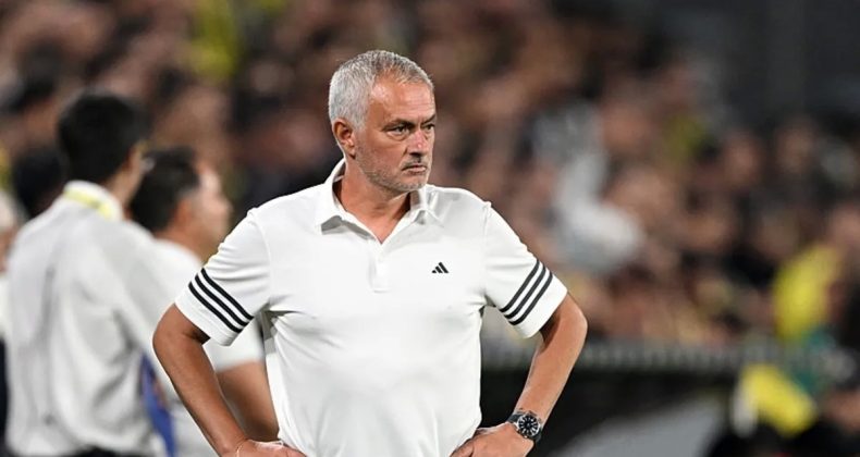 Jose Mourinho'dan Maç Sonrası Açıklamalar: "Onlar Farklı Şeyler Görebiliyorlar"
