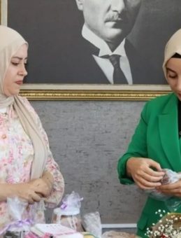 Kadınlardan, kadın kaymakama çeyiz bohçası