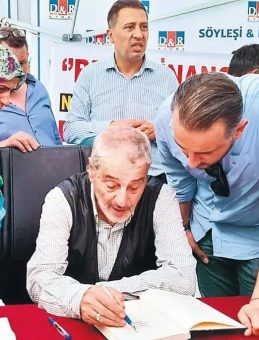Kahramanlarımızı Yeni Nesle Anlatmak Üzere Yazdım