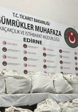 Kapıkule'de Uyuşturucu Sevkiyatına B&uuml;y&uuml;k Darbe: 3 Tırda 179 Kilo Ele Ge&ccedil;irildi