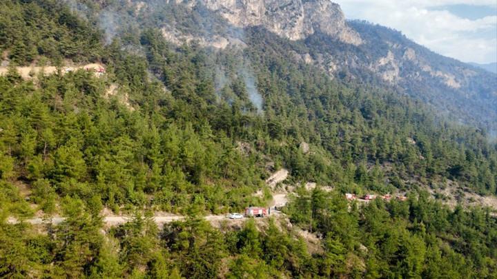 Karabük'teki Orman Yangını İkinci Günde: Müdahale Devam Ediyor