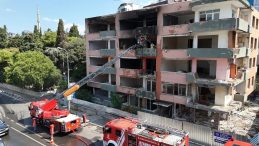 Kartal'da Metruk Binada Yangın Paniği: Gece Gündüz!
